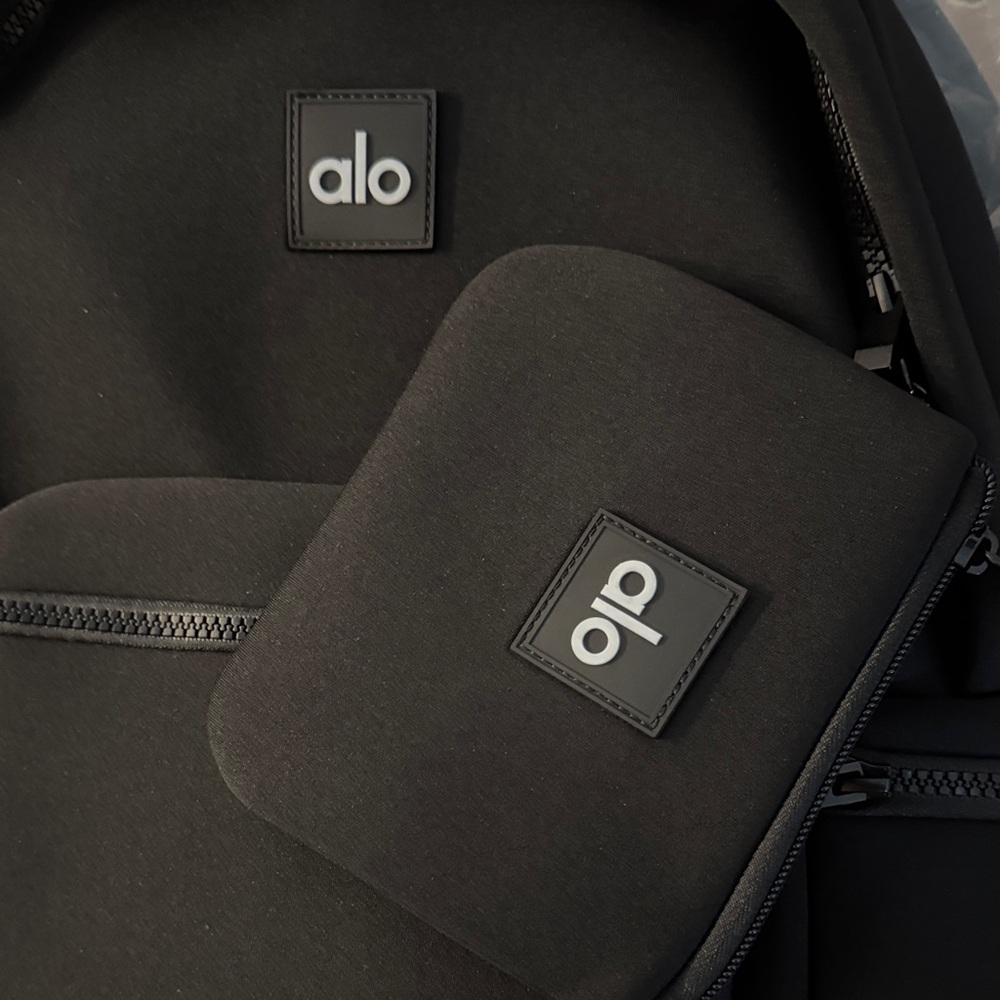 Alo yoga Black Backpack - Picture 3 of 4